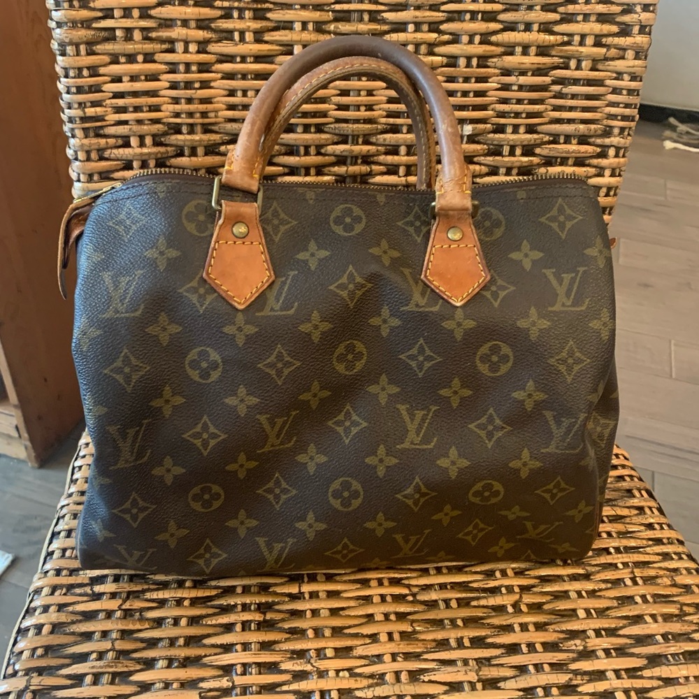 Louis Vuitton Speedy 30 Bag Used
